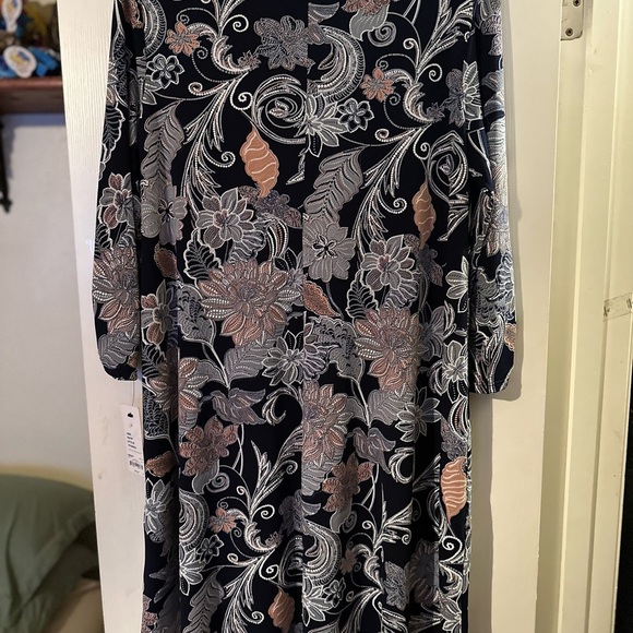 Apt. 9 Black and Gray Dolman Sleeve Dress - Picture 5 of 5